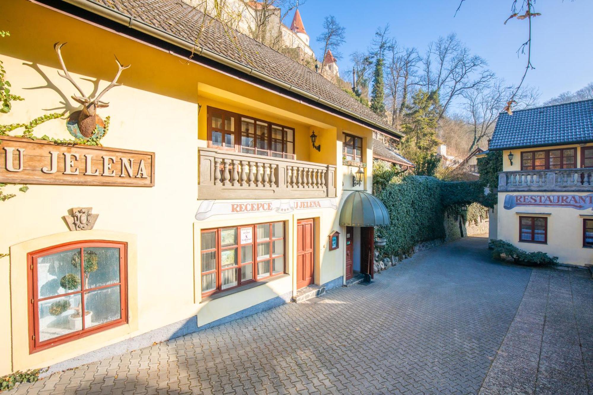 Resort U Jelena Křivoklát Zewnętrze zdjęcie
