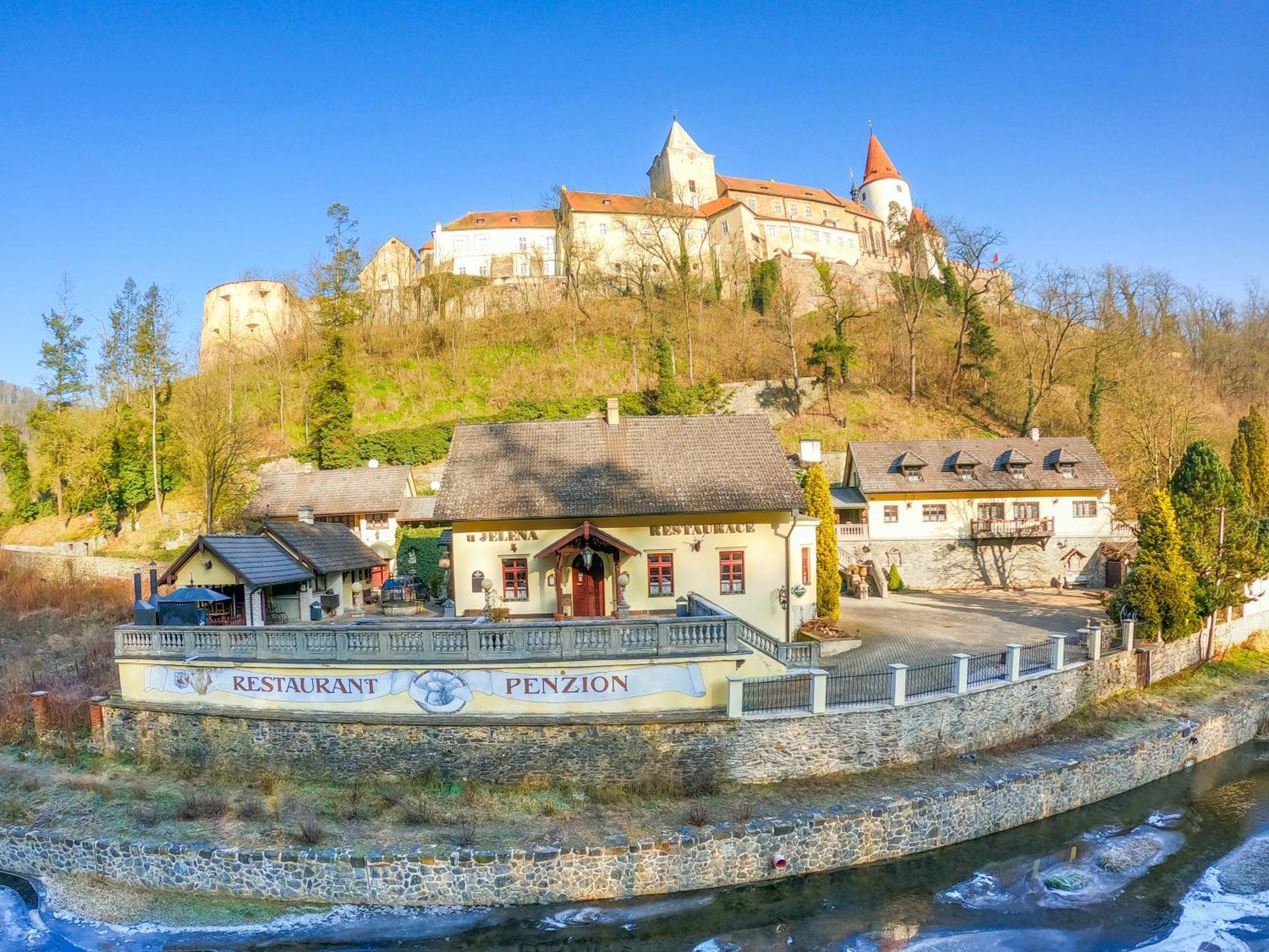 Resort U Jelena Křivoklát Zewnętrze zdjęcie