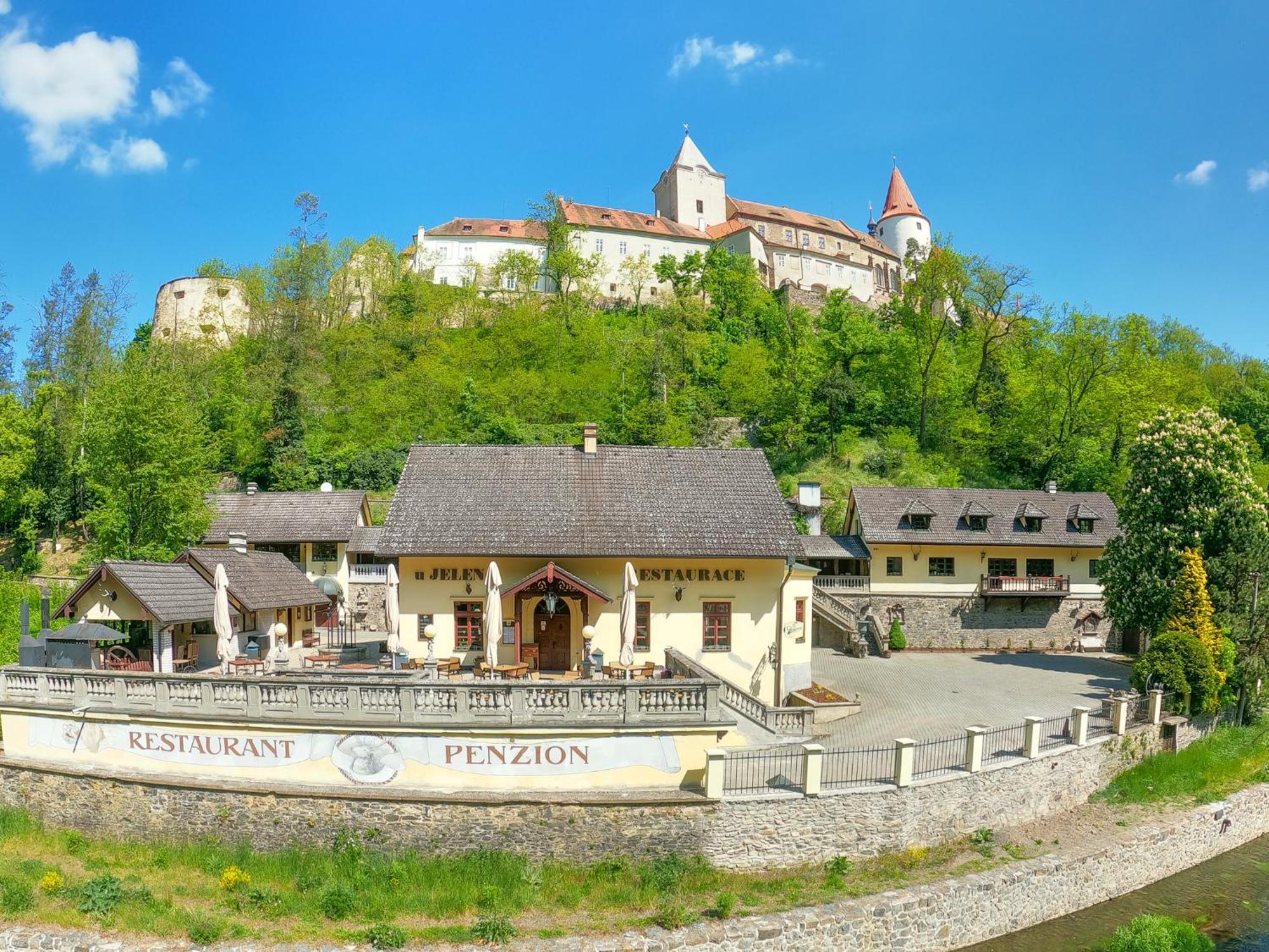 Resort U Jelena Křivoklát Zewnętrze zdjęcie